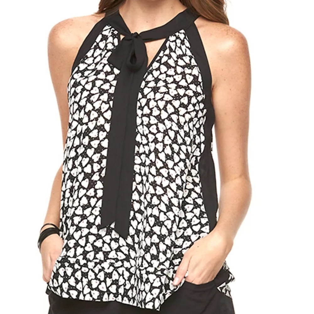 Disney's Alice Through the Looking Glass by Colleen Atwood Medium Heart Tank